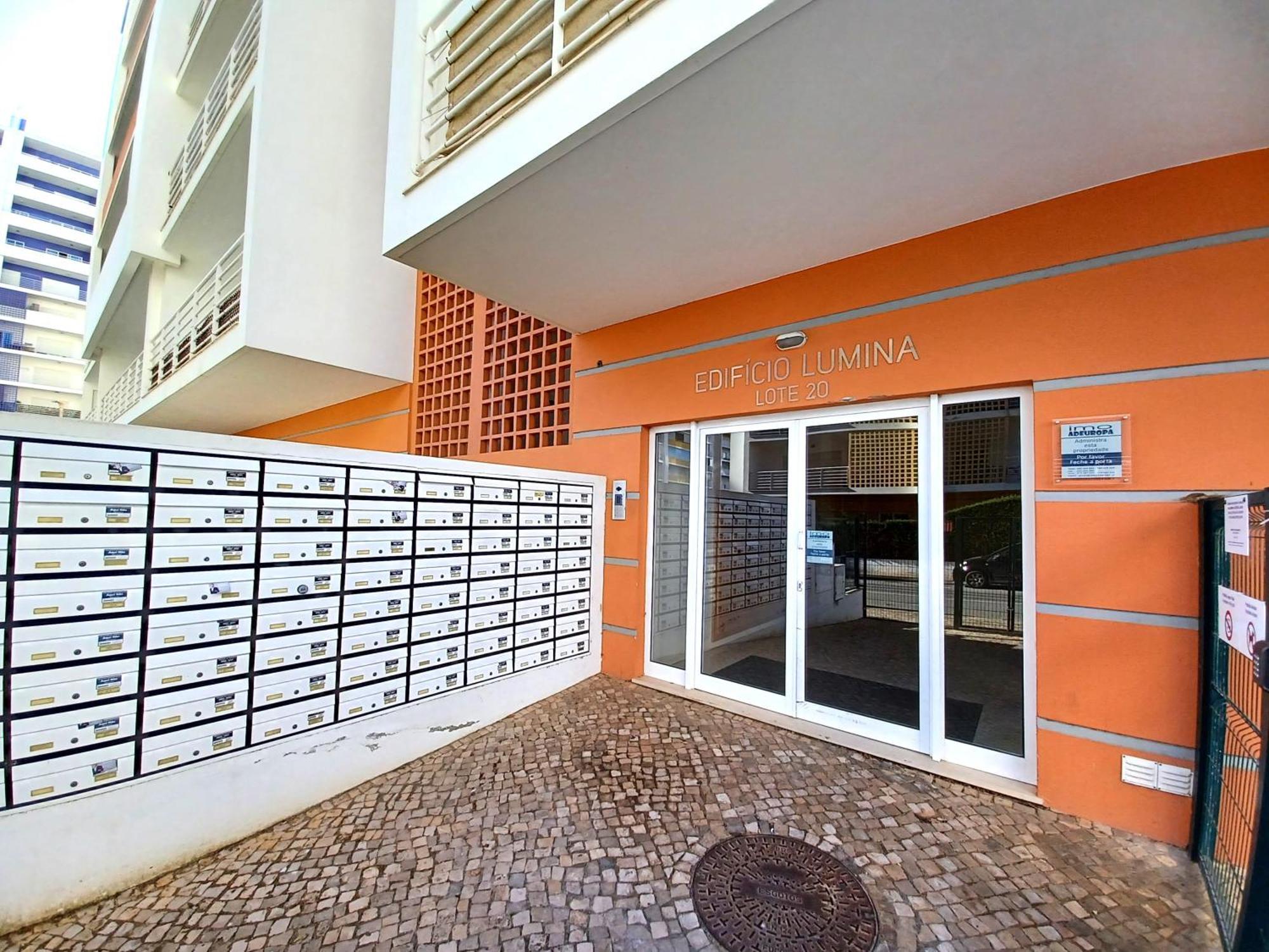 Edificio Lumina Sunshine Beach Apartment Portimão Extérieur photo